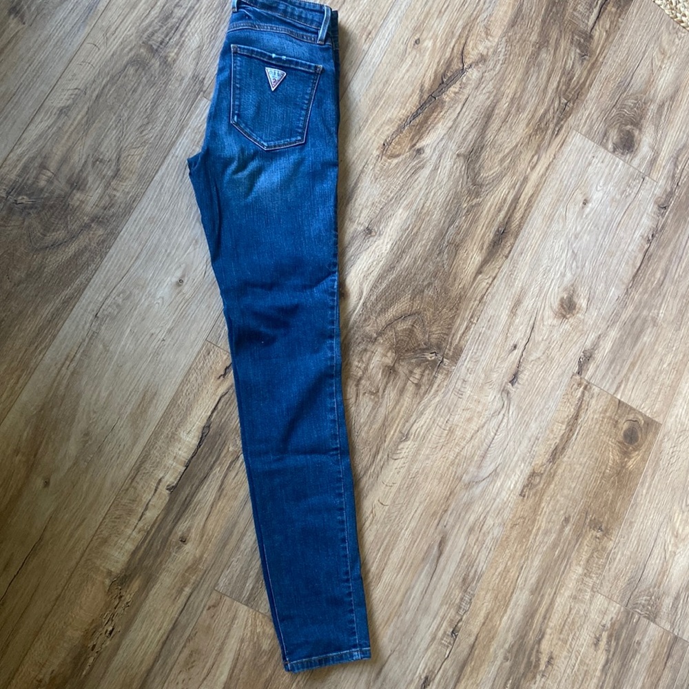 Guess 1981 skinny size 26